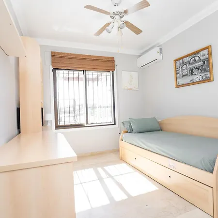 Duplex In Mijas شقة *