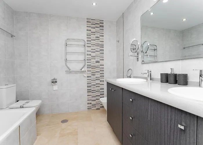 Duplex In Mijas 아파트 푸엔히롤라