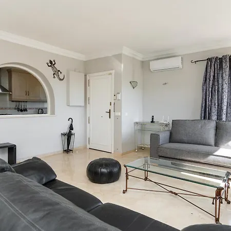 Duplex In Mijas דירה פואנגירולה
